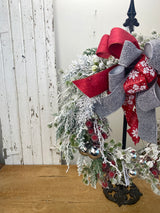 26" Glitz And Shimmer Wreath