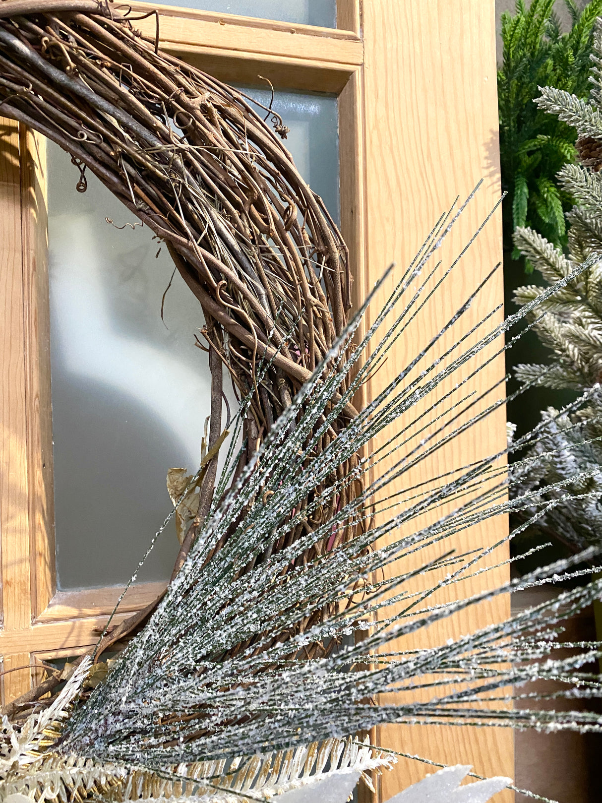 29" Winter Lodge Charm Wreath