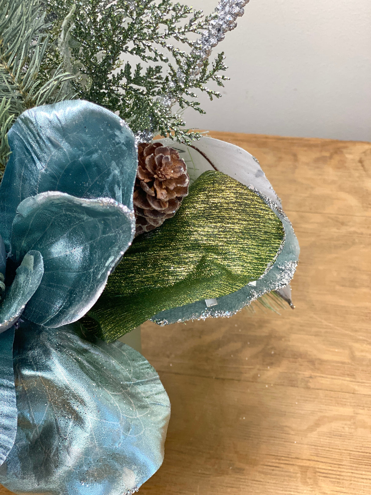 18" Magic Morning Centerpiece