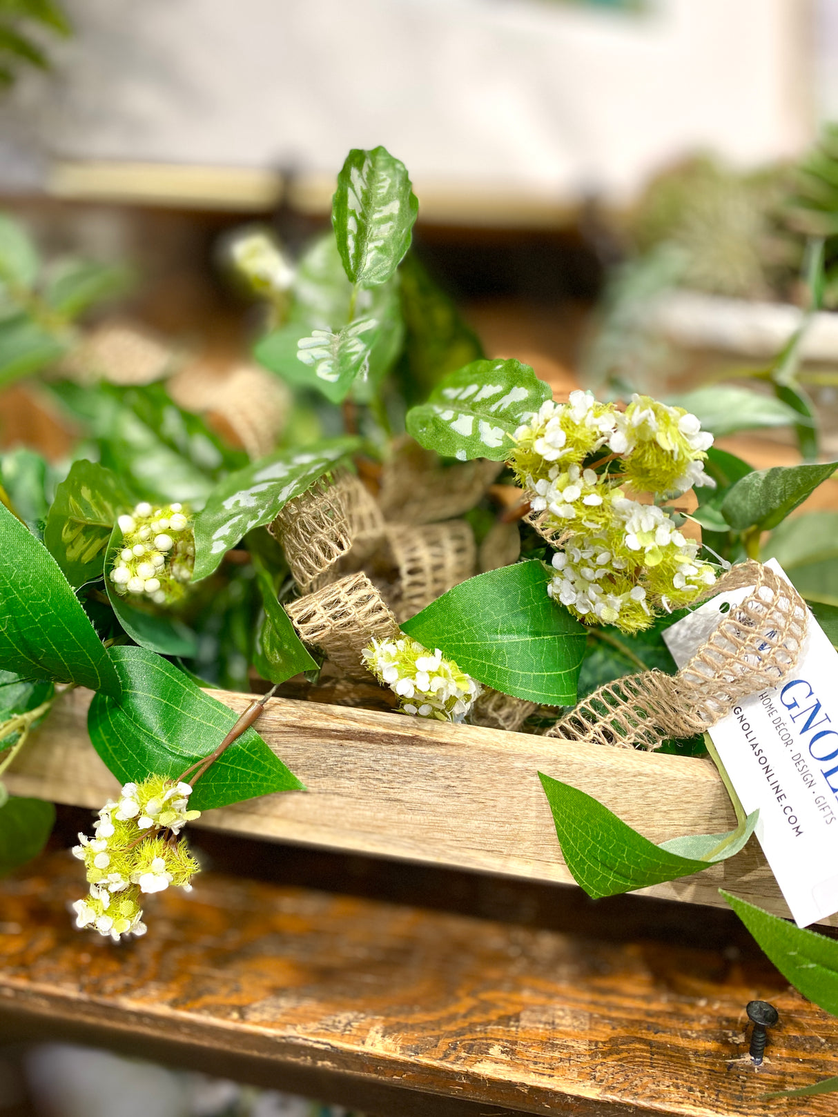 21" Beauty In Bloom Swag