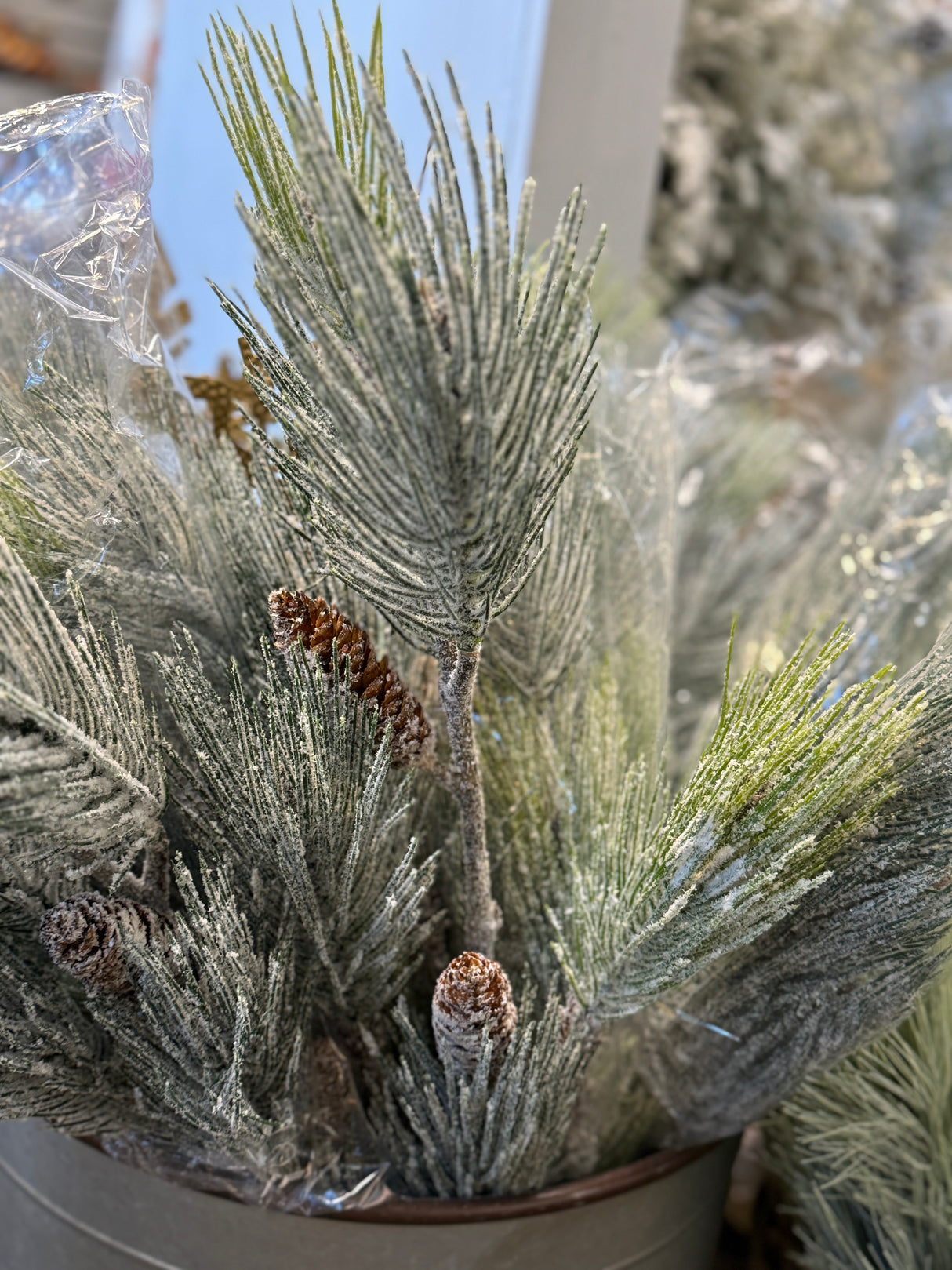 Frosted Pine Spray W/Cones