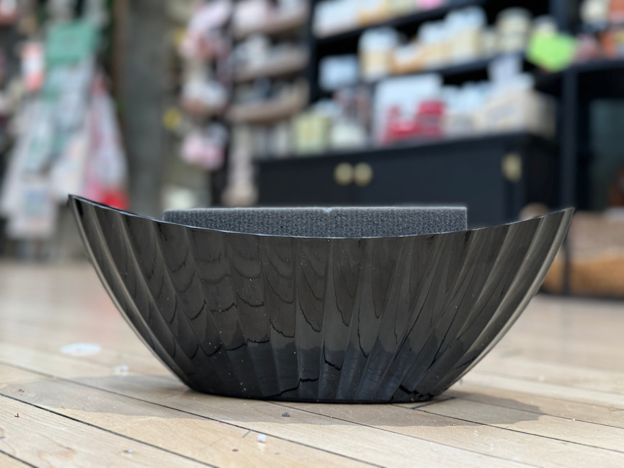 14" Sculpted Modern Planter