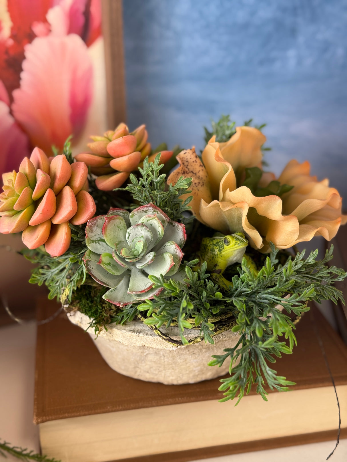 12" Hidden Frog Centerpiece
