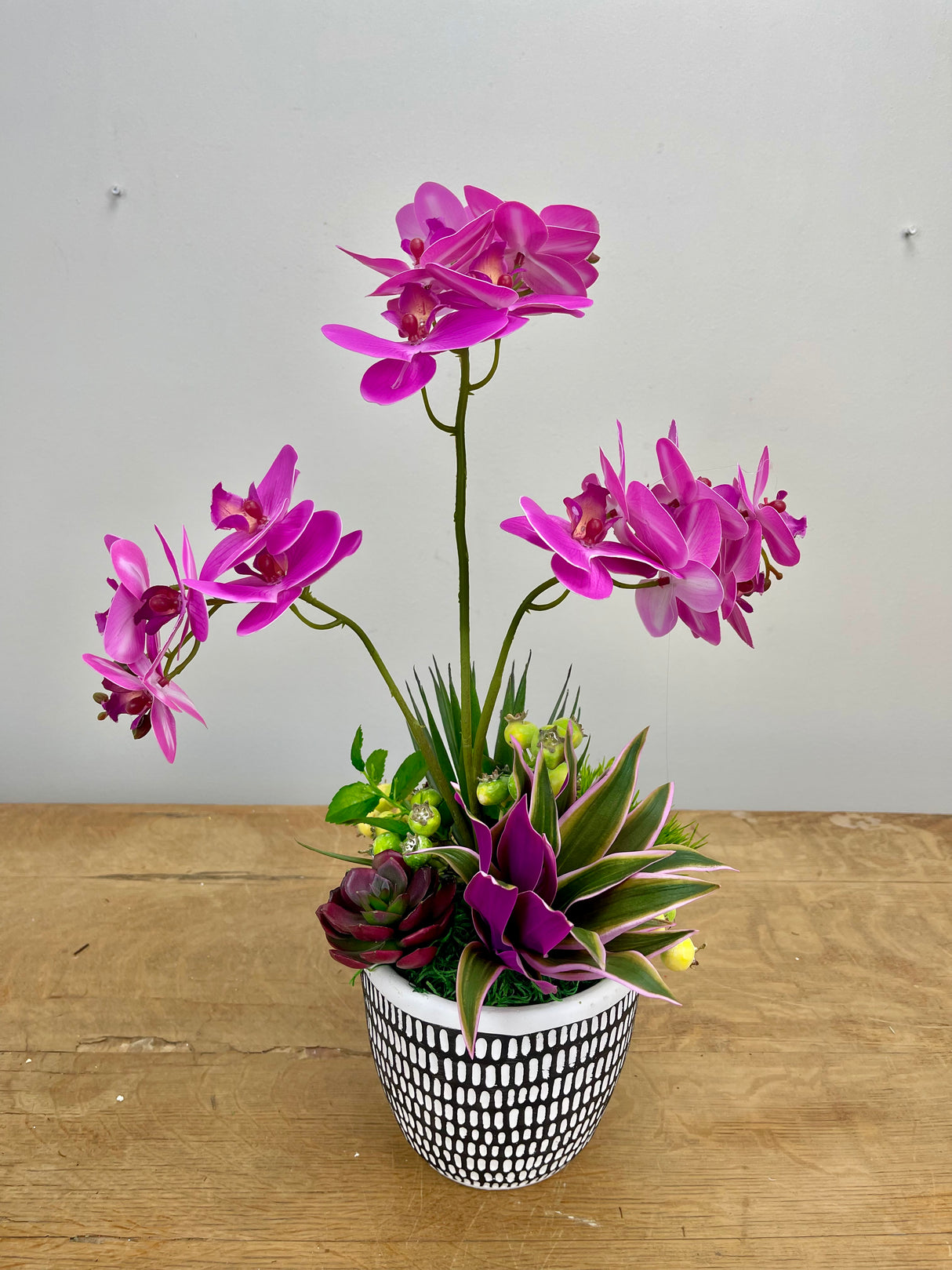 Sizzling Orchid Centerpiece Kit