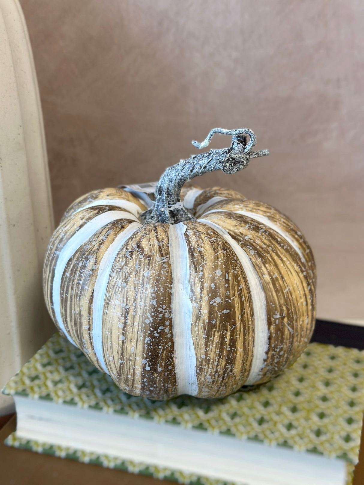 7.5" Fall Fun Pumpkin