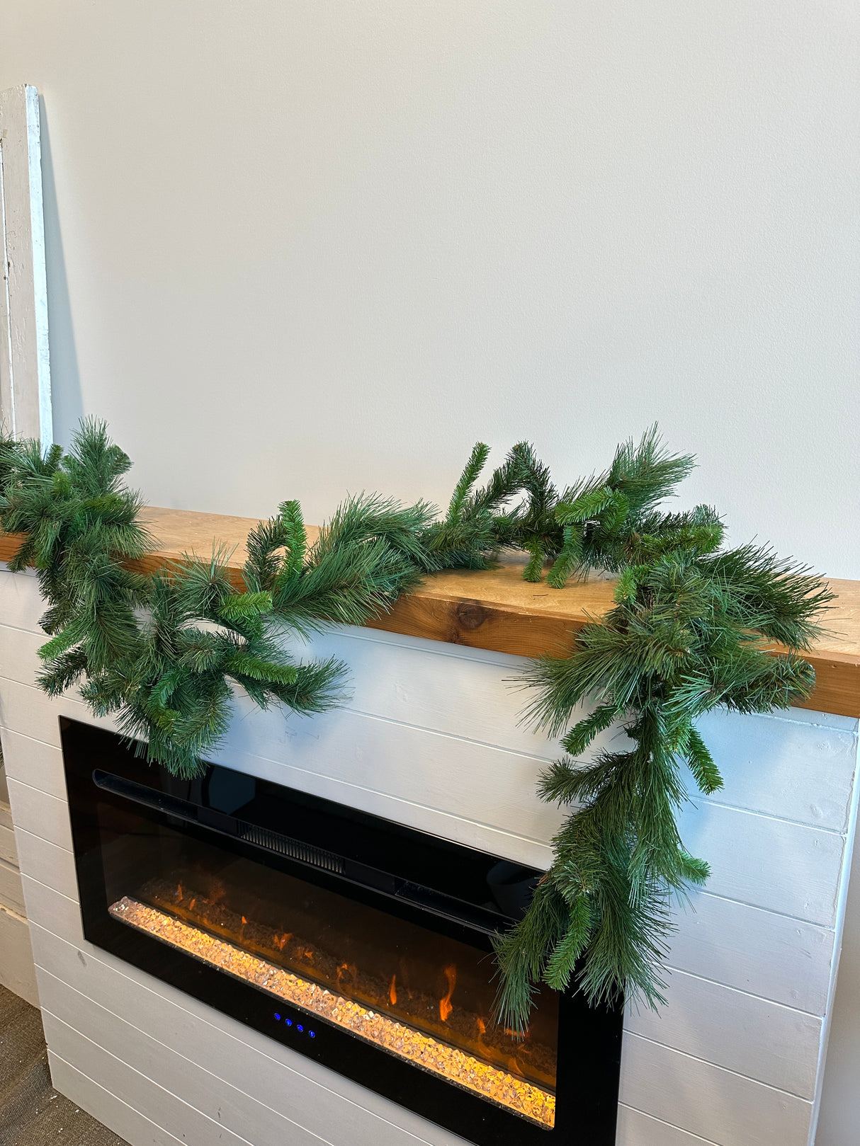 9' Mixed Himalayan Pine Garland