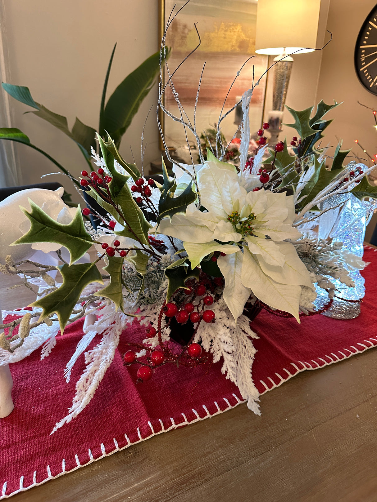 37" Amy's Signature Centerpiece