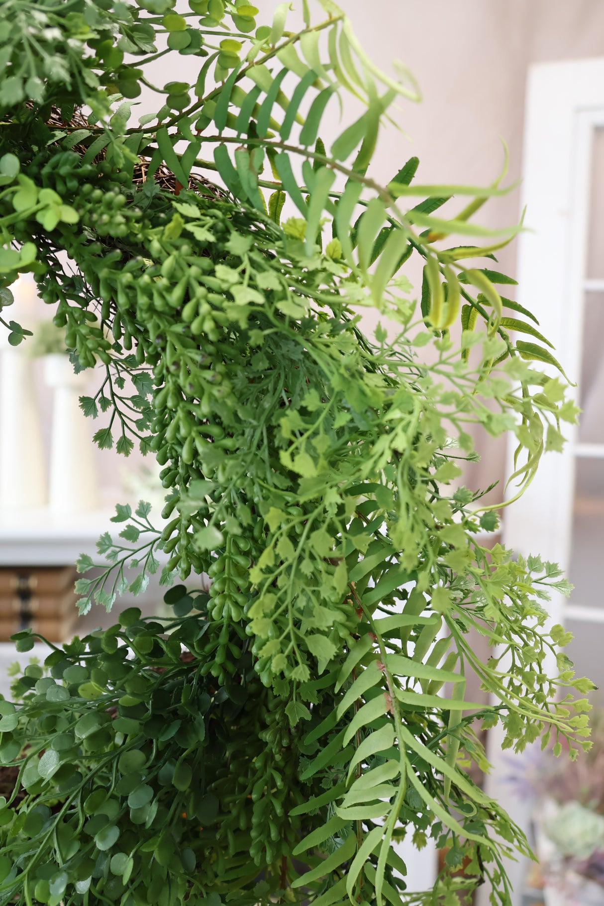 24" Mixed Greens Fern Wreath