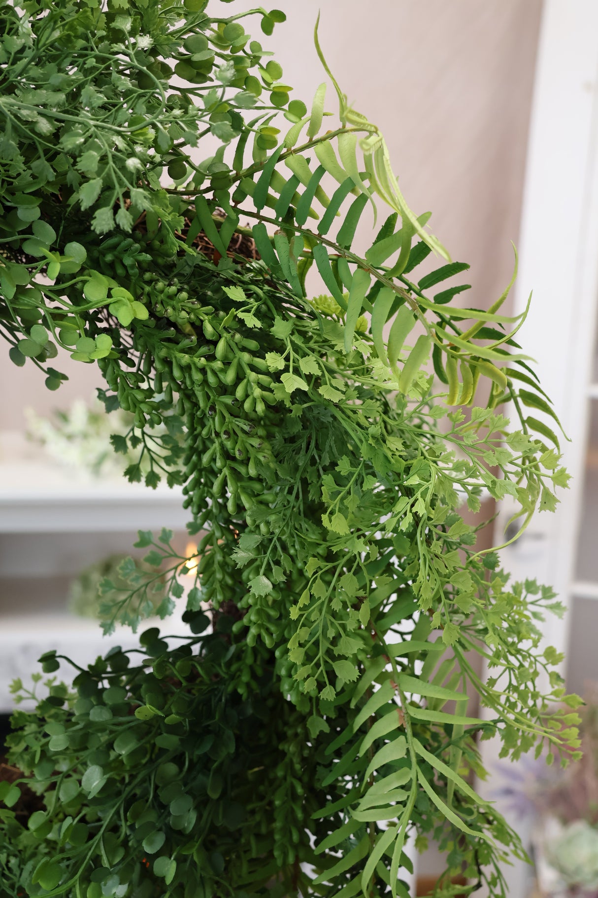 24" Mixed Greens Fern Wreath