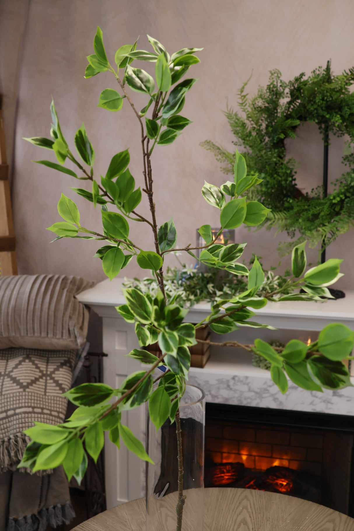 True Tone Ficus Leaf Branch