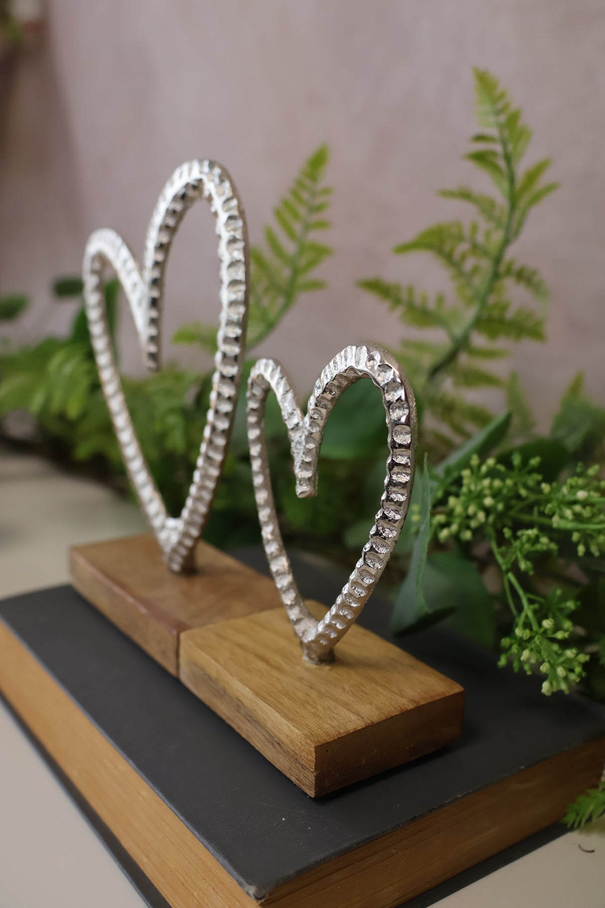 Metal Heart on Stand -2 Sizes