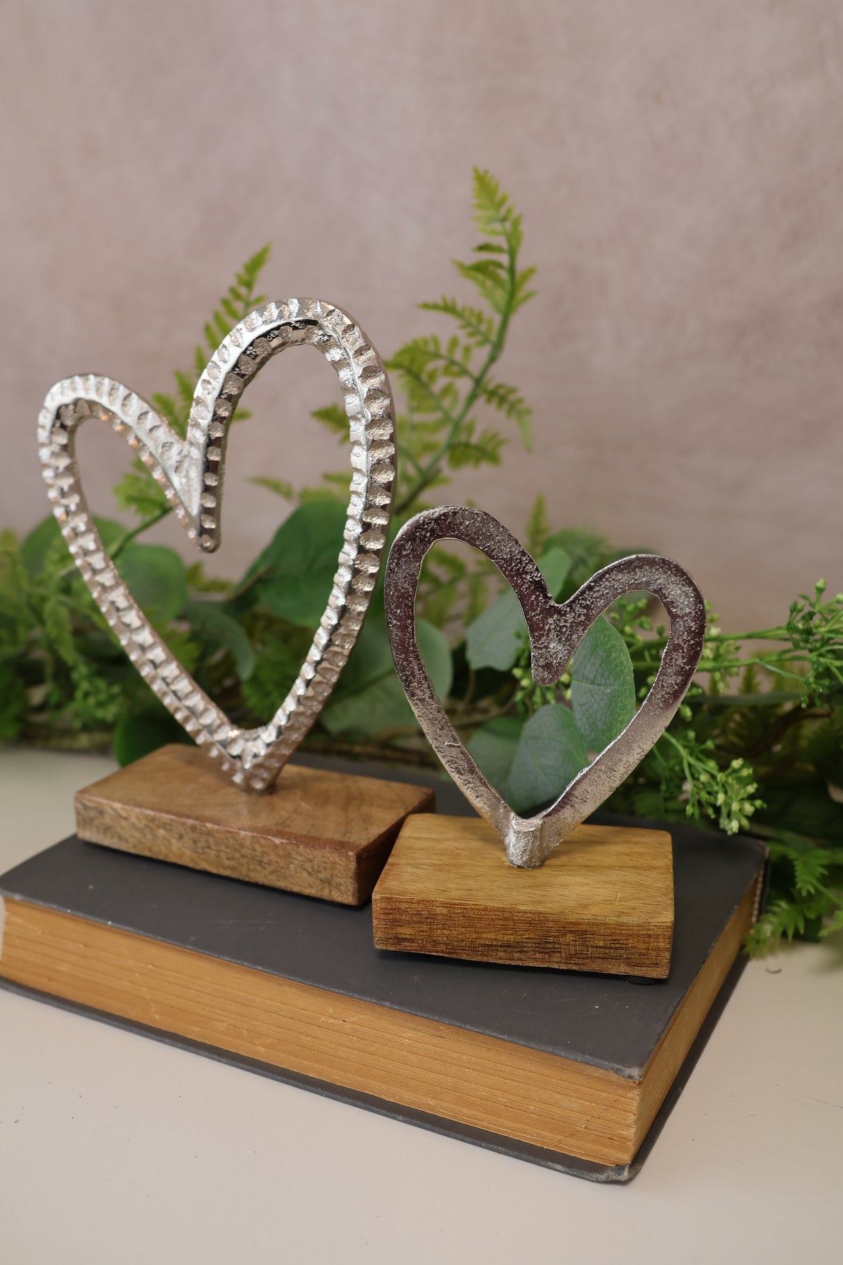 Metal Heart on Stand -2 Sizes