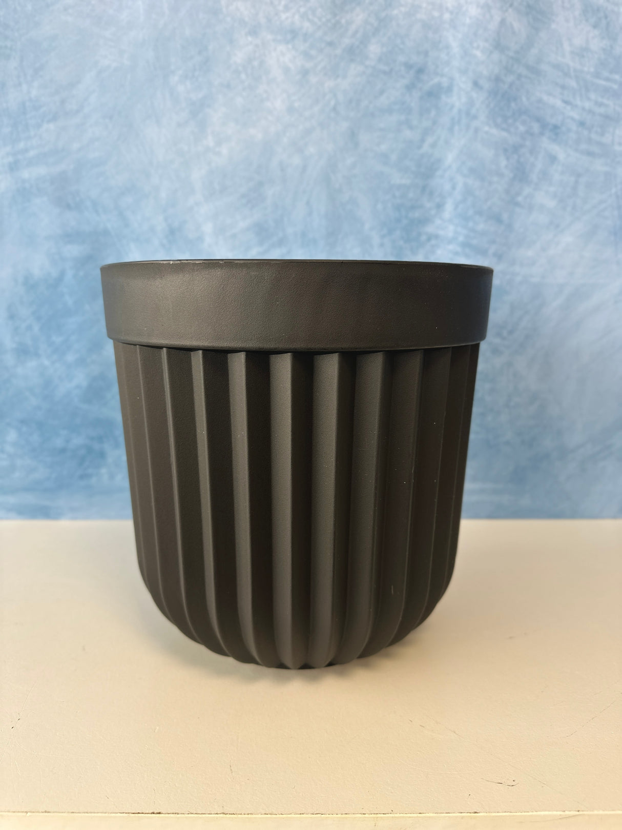 Black Round Flower Pot