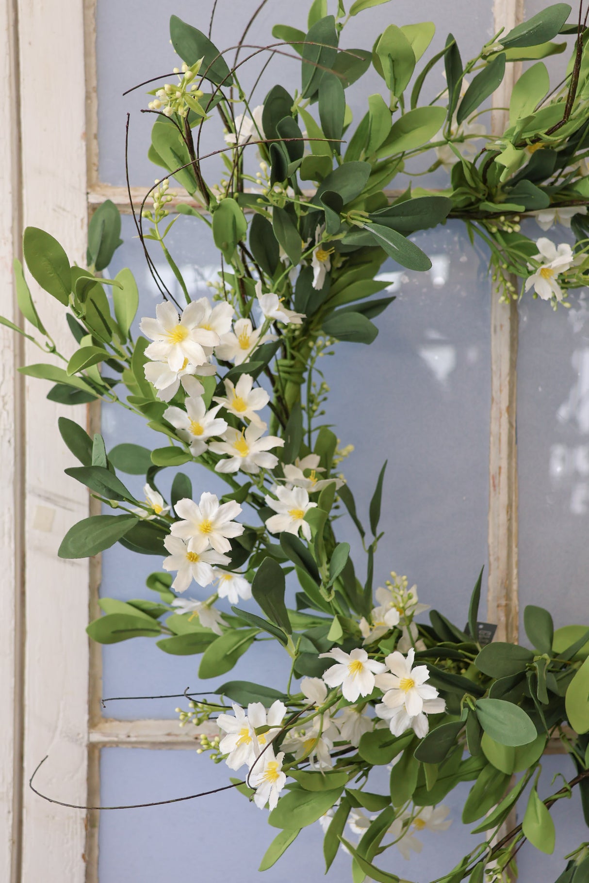 22" Cream Green Daisy Wreath