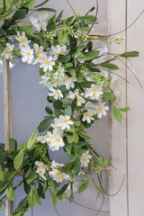 22" Cream Green Daisy Wreath