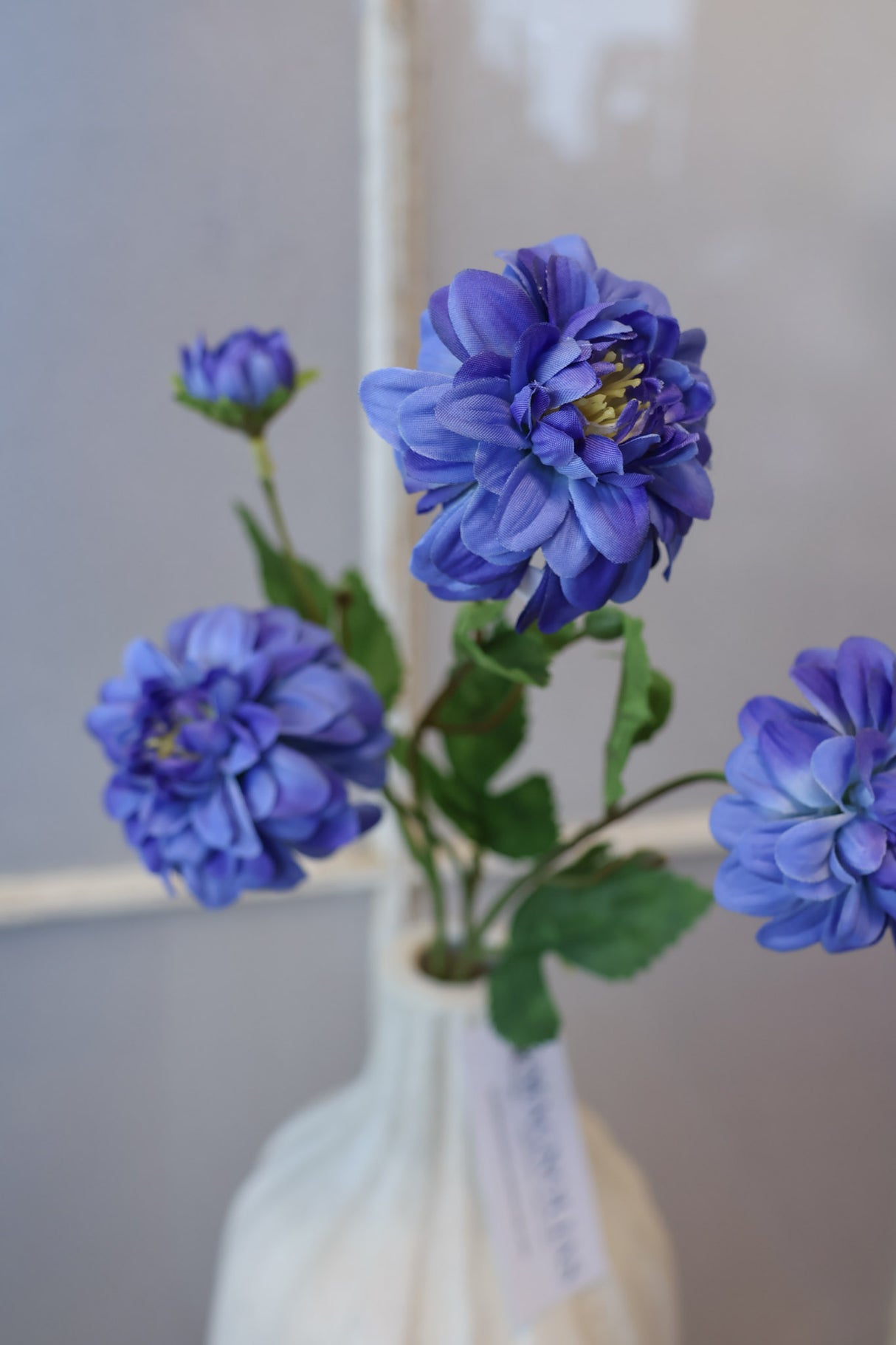 Kai Blue Mini Dahlia