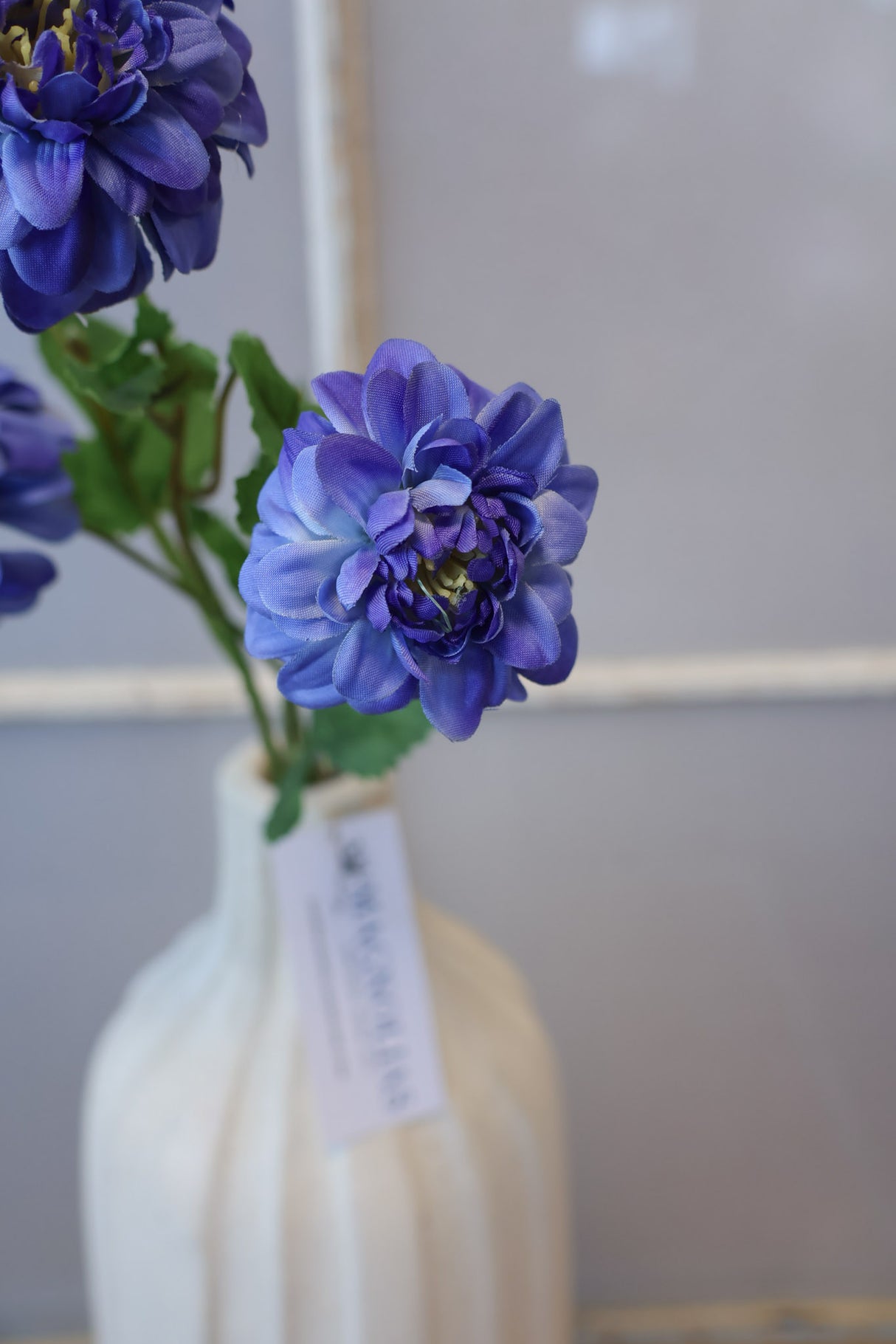 Kai Blue Mini Dahlia