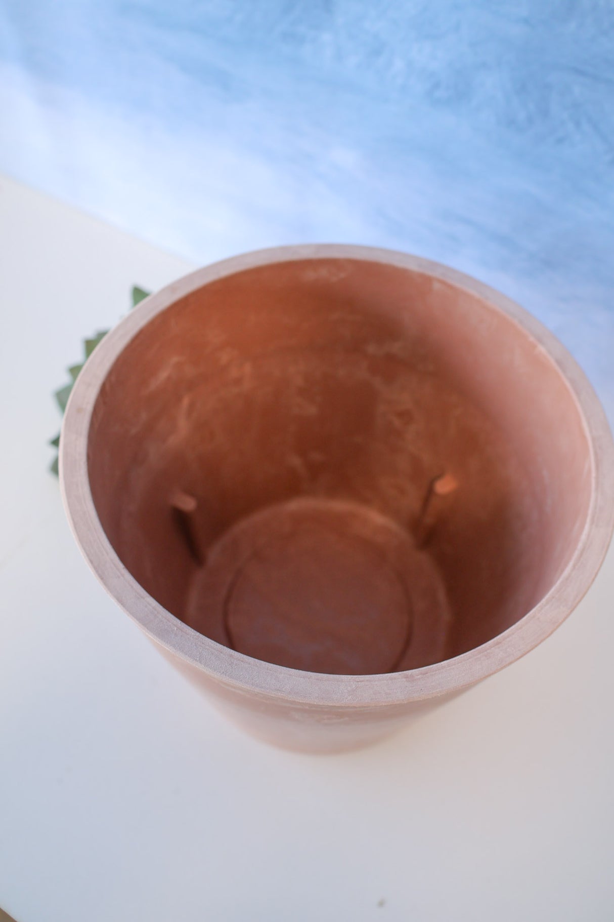 Susie Flower Pot