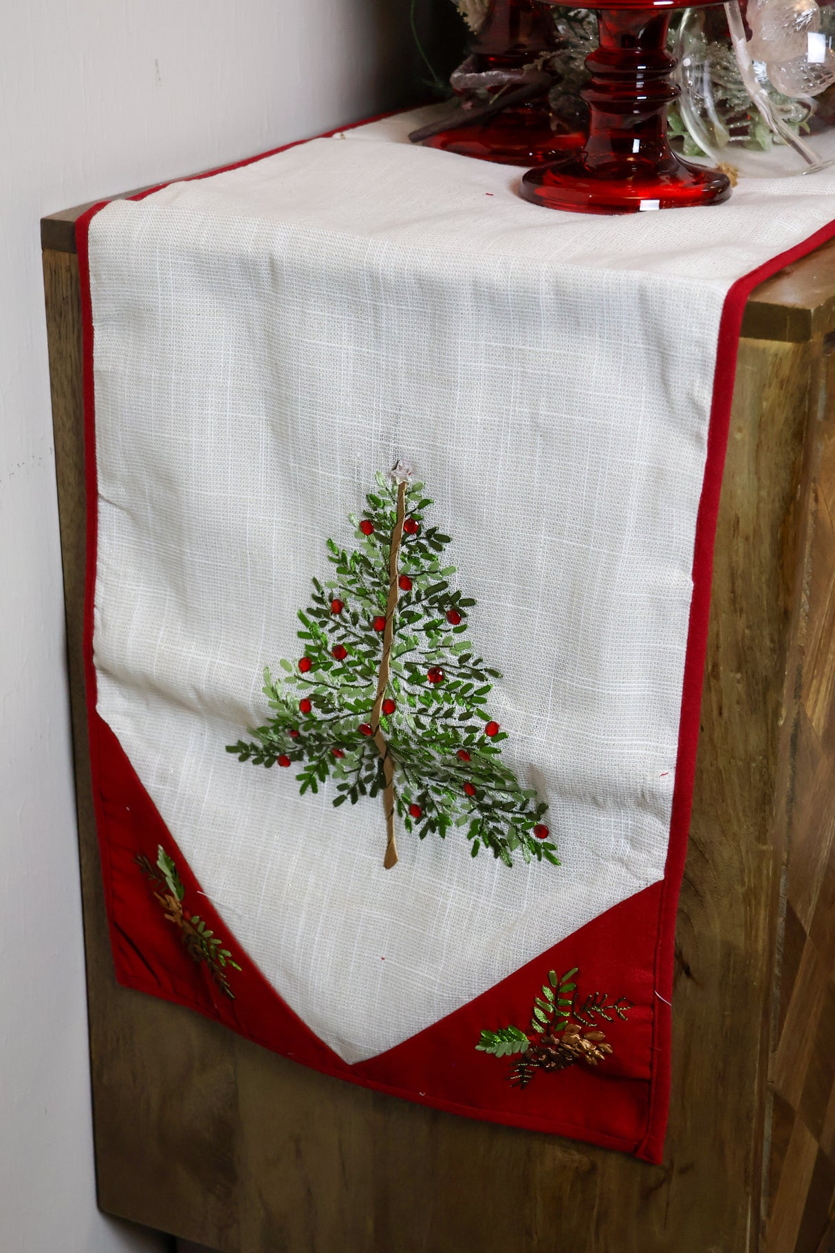 Christmas Love Table Runner- 2 Styles