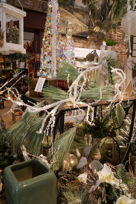 6' Lighted White Iced Garland W/48 White Lights