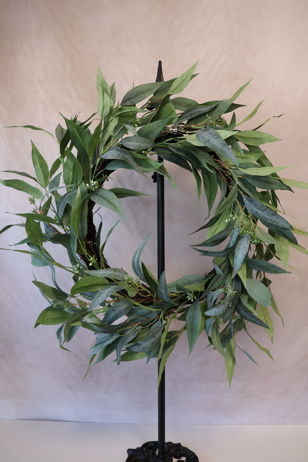 24" Gray Green Eucalyptus Wreath