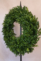 Tea Leaf Wreath