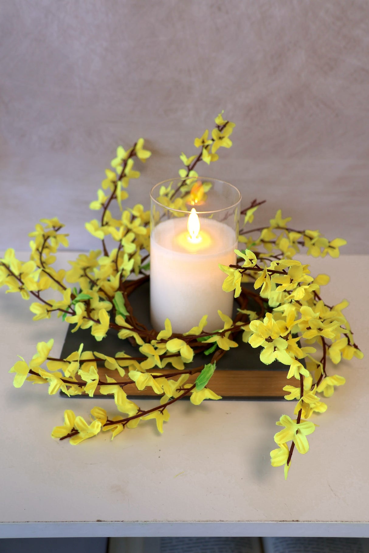 14" Wild Forsythia Candle Ring