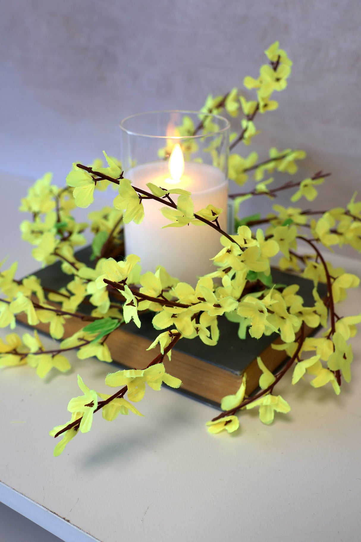 14" Wild Forsythia Candle Ring