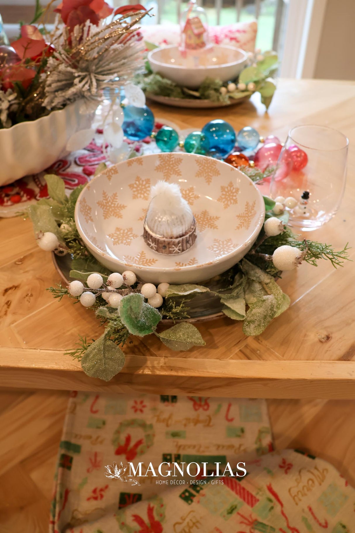 6" Stoneware Snowflakes Bowl