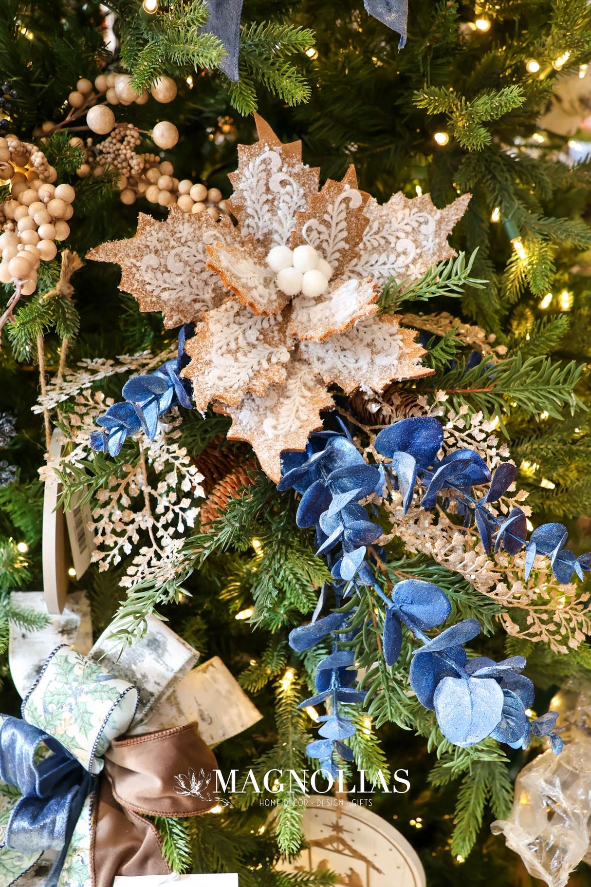 Elegant Gingerbread Poinsettia