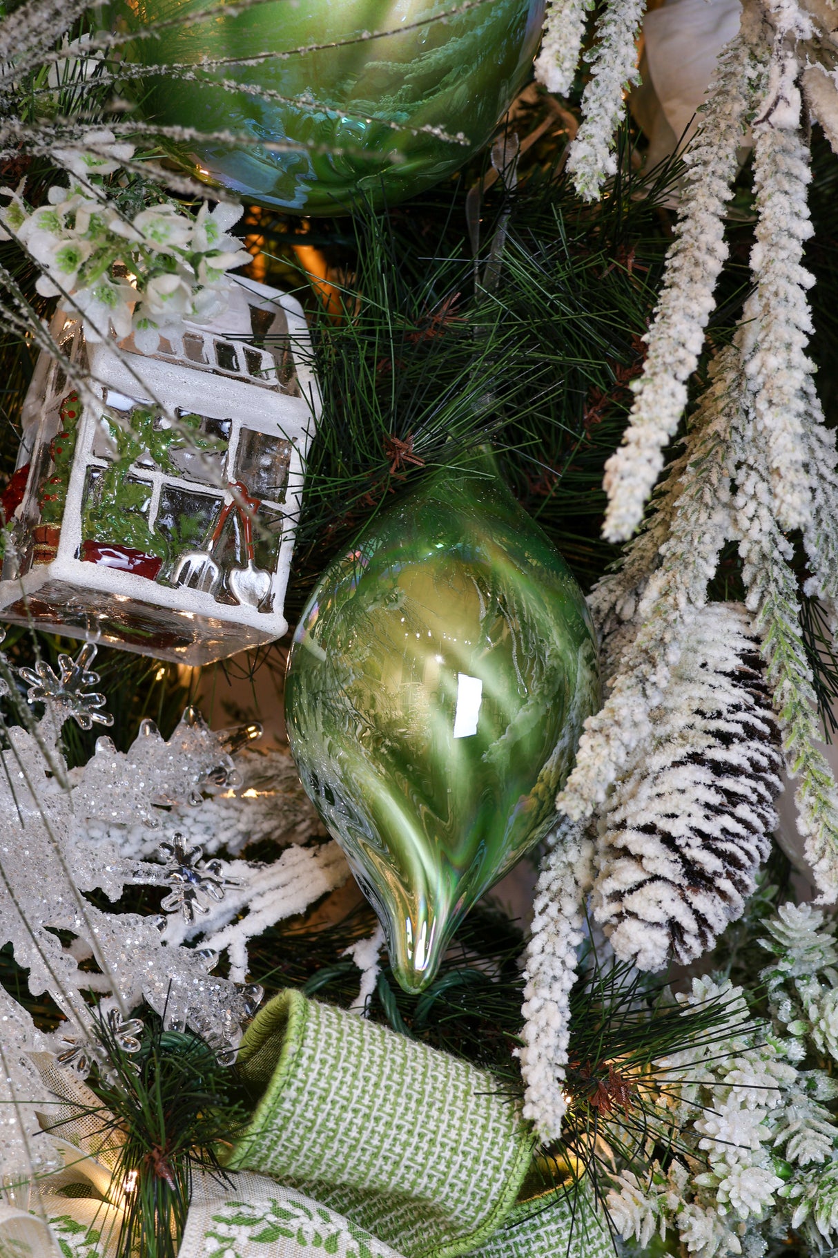 6" Green Glass Finial Ornament