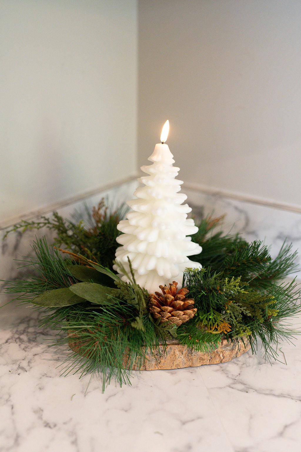 12" Juniper Pine Bayleaf & Pinecone Candle Ring