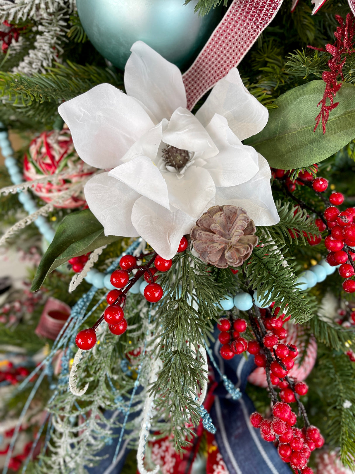 Snowy Magnolia, Berry, & Pine Mixed Pick