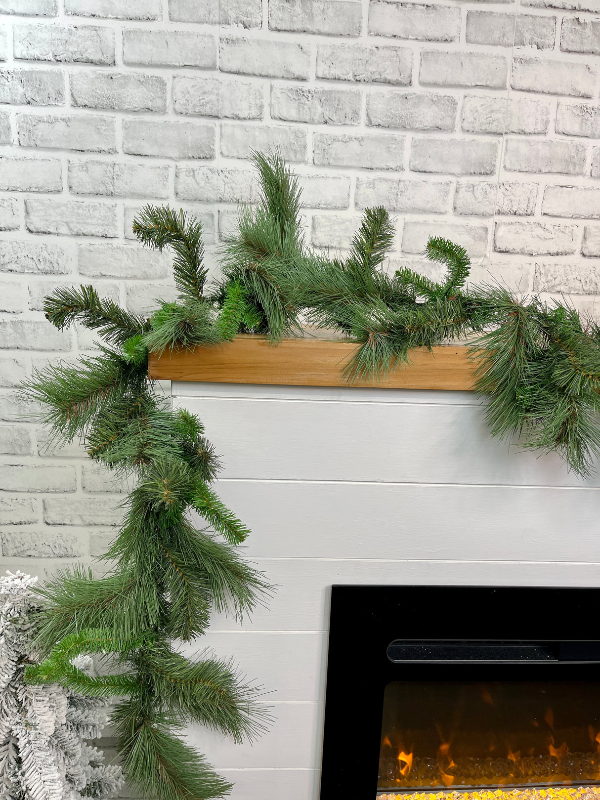 9' Mixed Himalayan Pine Garland