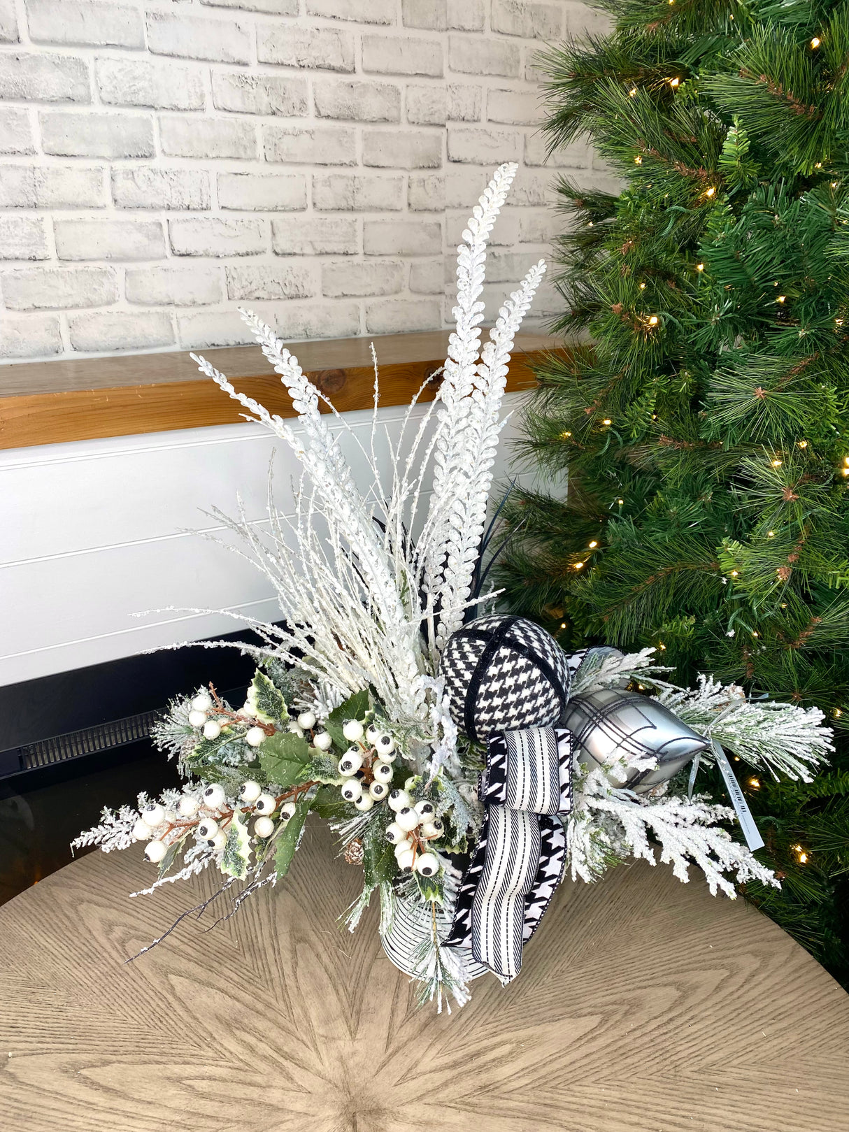 26" Perfect Plaid Centerpiece LOCAL PICKUP ONLY